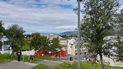 [3] Über den Dächern von Akureyri